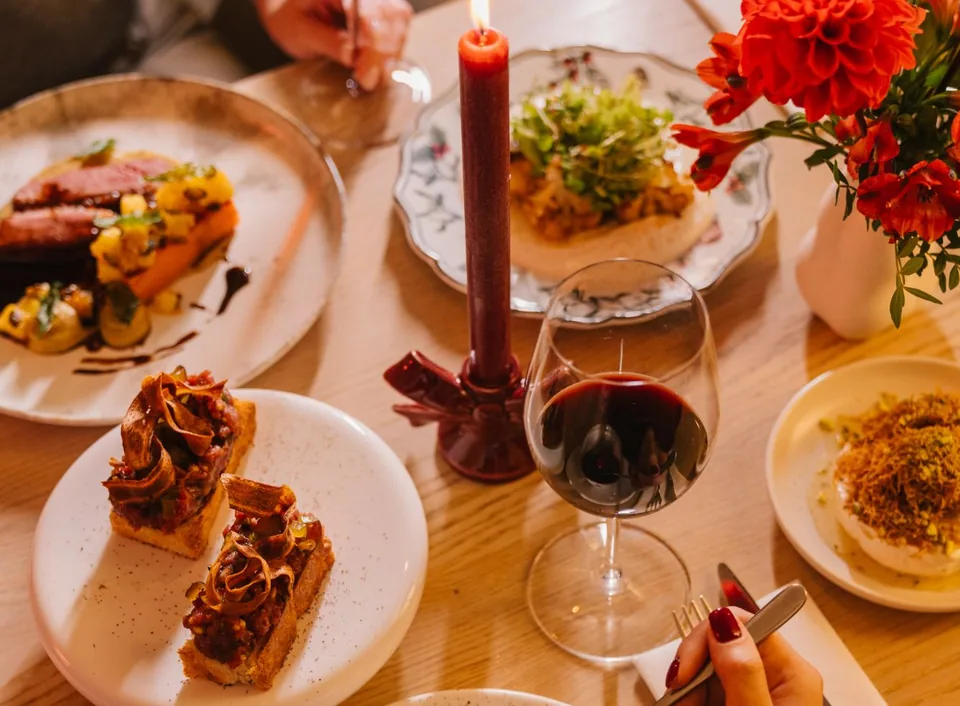 Plates from head chef Piotr Ślusarz's Christmas menu seen from above